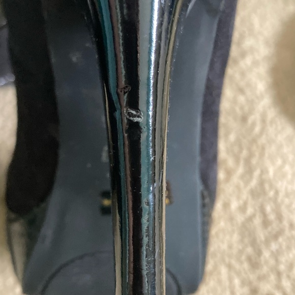 Guess Black Patent Leather Suede Peep Toe Heels Size 8 👠 - Picture 15 of 15